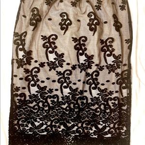 ASHLEY STEWART , Black & Beige, Womens size 22 Pencil Skirt.